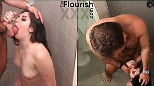 Frumusețele africane de culoare se bucură de sex în baie în aer liber