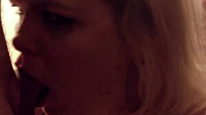 Grote borsten blonde Jenna Jaymes wordt gevuld met een grote lul in deze HD-video