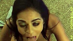 뜨거운 소녀 포르노 비디오에서 비엔나 블랙이 요트에서 열심히 엿먹는 장면이 있습니다!