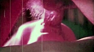 Dark Lantern Entertainment představuje parní vintage video s kouřením a detailními záběry na klitoris a klitoris