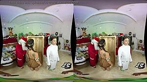 Групов секс във виртуална реалност с горещи косплей момичета на Дядо Коледа