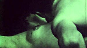 Винтидж порно с участието на милф порнозвезда с голям член и орален секс